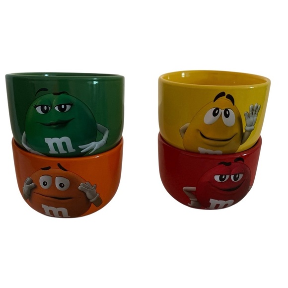 M&M'S Vibrant Character Bowls - Green, Orange, Yellow, Red - Picture 4 of 4